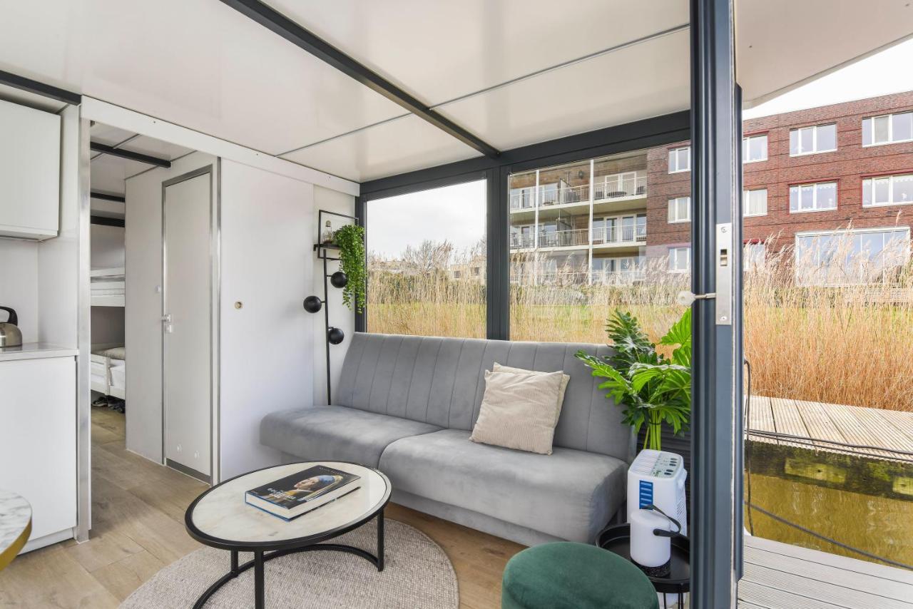 Cosy Tiny Houseboats Near Beach And Restaurants By Weltevreden Experience ゼーウォルデ エクステリア 写真