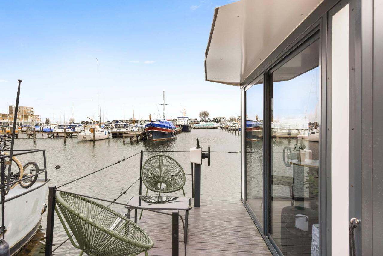 Cosy Tiny Houseboats Near Beach And Restaurants By Weltevreden Experience ゼーウォルデ エクステリア 写真