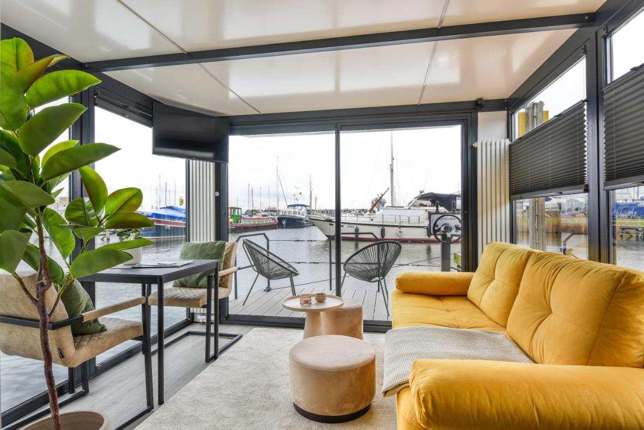 Cosy Tiny Houseboats Near Beach And Restaurants By Weltevreden Experience ゼーウォルデ エクステリア 写真