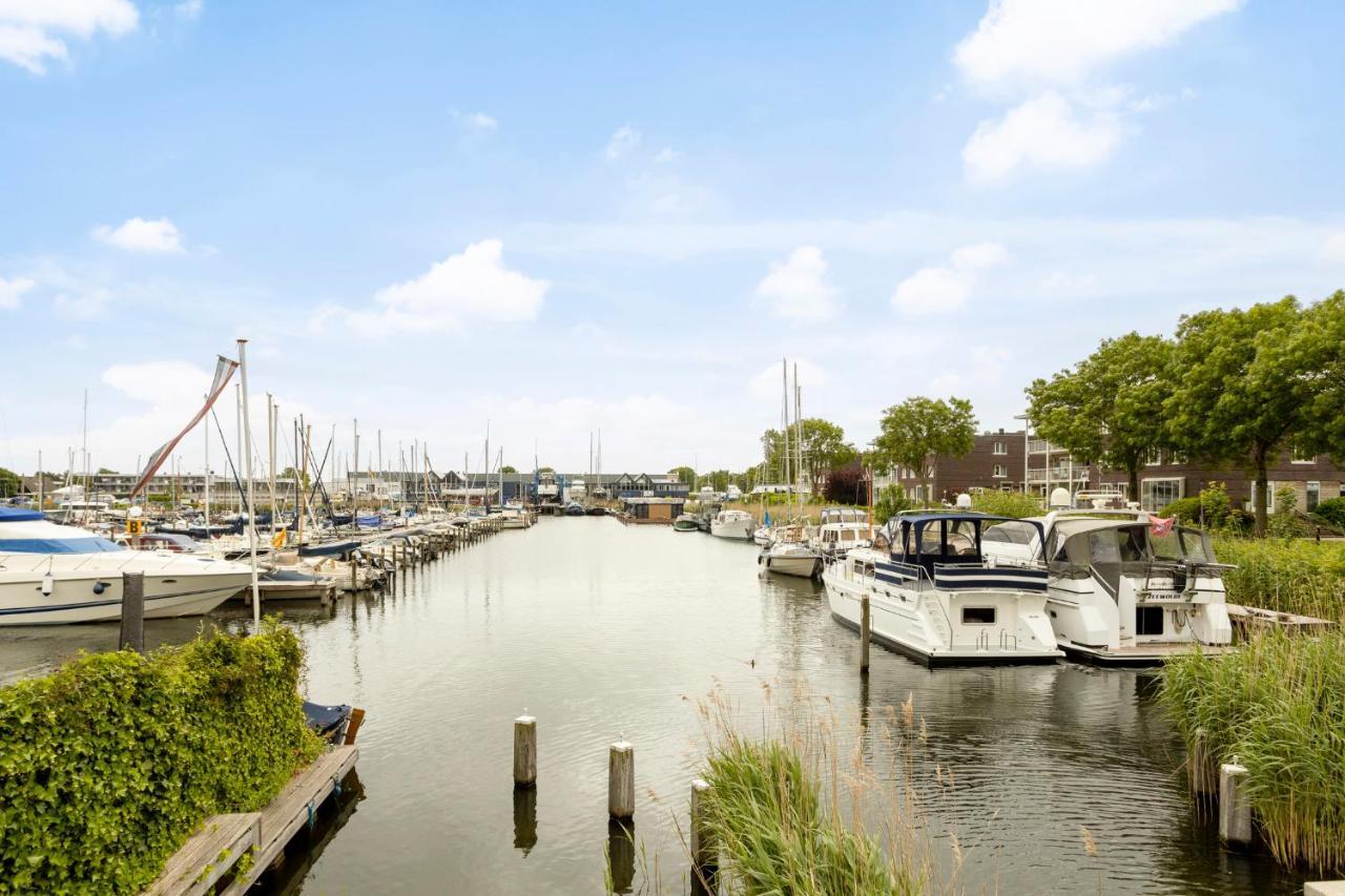 Cosy Tiny Houseboats Near Beach And Restaurants By Weltevreden Experience ゼーウォルデ エクステリア 写真
