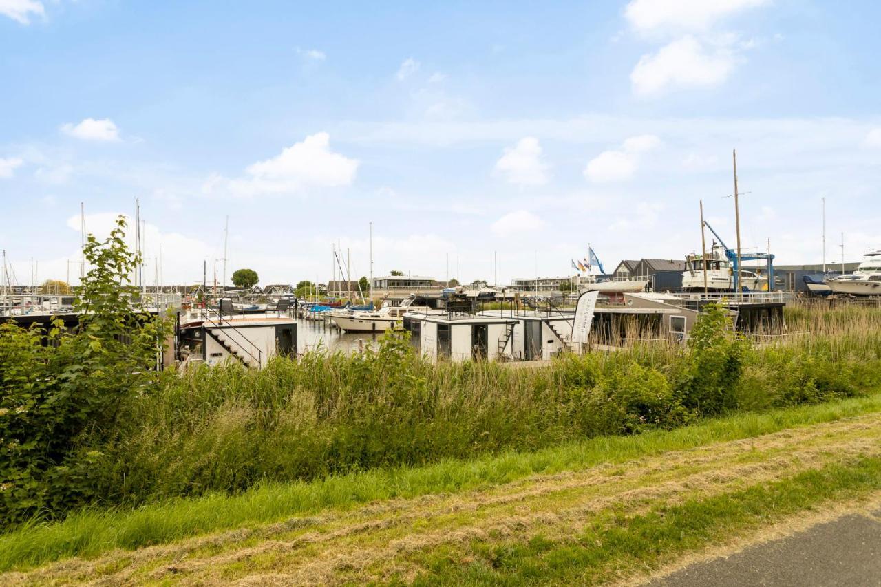 Cosy Tiny Houseboats Near Beach And Restaurants By Weltevreden Experience ゼーウォルデ エクステリア 写真